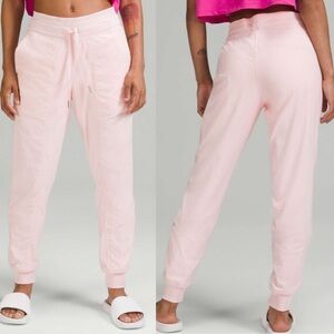 Lululemon Dance Studio Mid-Rise Lined Jogger